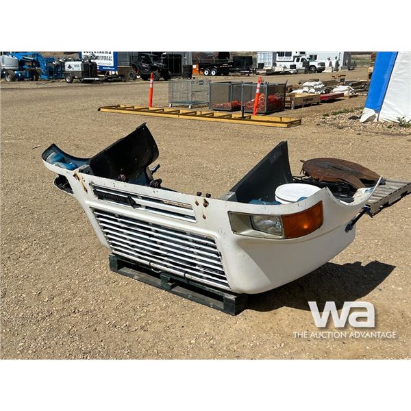 INTERNATIONAL 4700 TRUCK HOOD