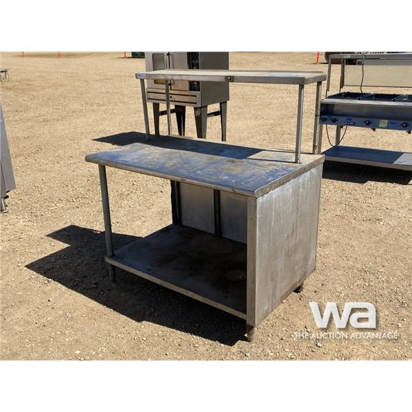 COMMERCIAL STAINLESS STEEL KITCHEN COUNTER