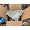Image 11 : MISC. TRUCK PARTS
