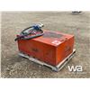 Image 3 : RED SQUARE FUEL TANK & 12V PUMP