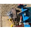 Image 5 : GARDEN TOOLS, SAWS, AXES, ICE AUGER