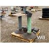 Image 1 : HEAVY DUTY CLAMP AND METAL TABLE
