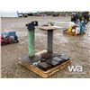 Image 4 : HEAVY DUTY CLAMP AND METAL TABLE