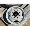 Image 5 : (1) LT235/85R16 BRIDGESTONE TIRE AND RIM
