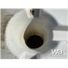 Image 6 : SQUARE WHITE POLY TANK