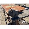 Image 5 : 5 FT. CUSTOM WORKBENCH WITH VISE GRIP