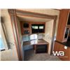Image 13 : 2011 ELK RIDGE 37 FT. T/A 5TH WHEEL TRAVEL TRAILER