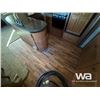 Image 36 : 2011 ELK RIDGE 37 FT. T/A 5TH WHEEL TRAVEL TRAILER