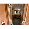 Image 22 : 2000 CARDINAL 32 FT. T/A 5TH WHEEL TRAVEL TRAILER