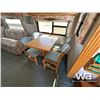 Image 9 : 2000 CARDINAL 32 FT. T/A 5TH WHEEL TRAVEL TRAILER