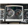 Image 13 : 2013 KENWORTH T800 T/A DAY CAB TRUCK TRACTOR