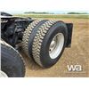 Image 38 : 2013 KENWORTH T800 T/A DAY CAB TRUCK TRACTOR