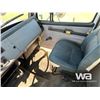 Image 9 : 2004 FREIGHTLINER FL80 S/A TRUCK TRACTOR