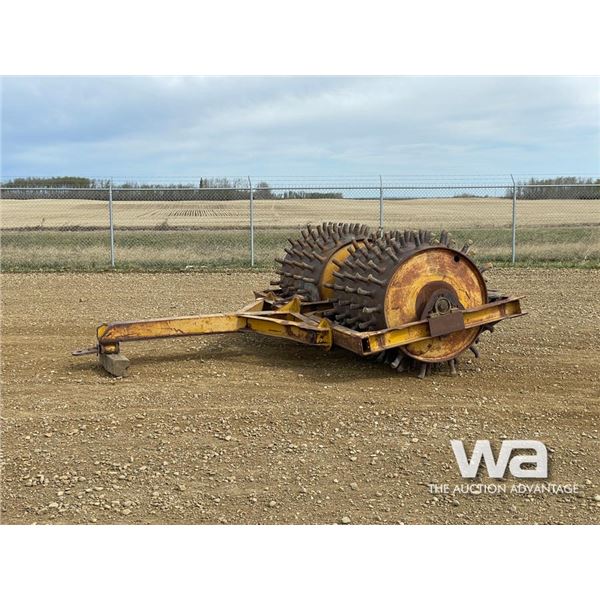 PULL TYPE 10 FT. SHEEPFOOT PACKER