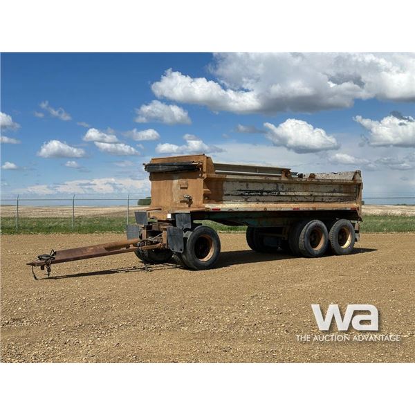 1989 M&M 26 FT. TRIDEM WAGON