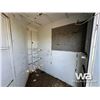 Image 22 : 1998 TRAILSWEST 30 FT. T/A 4 HORSE TRAILER