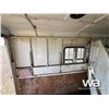 Image 29 : 1998 TRAILSWEST 30 FT. T/A 4 HORSE TRAILER