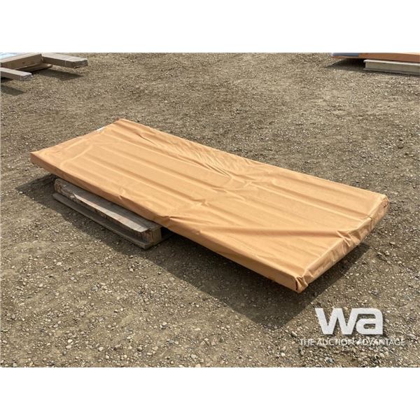 (45) 8 FT. CLEAR POLYCARBONATE CORRUGATED SIDING