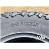 Image 5 : (4) LT285/75R16 GRIZZLY TIRES
