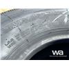 Image 7 : (4) ST235/85R16 GRIZZLY TIRES