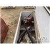 Image 6 : 2013 FUEL SLIPTANK COMBO