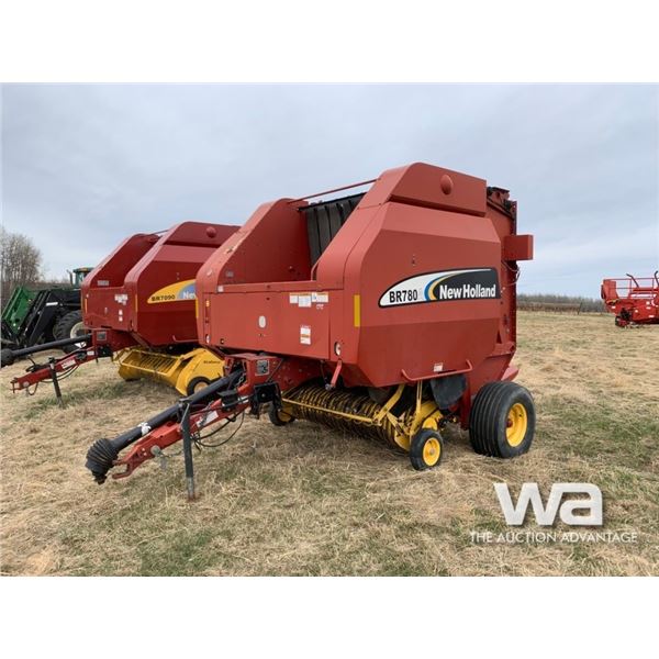 2007 NEW HOLLAND BR780A ROUND BALER