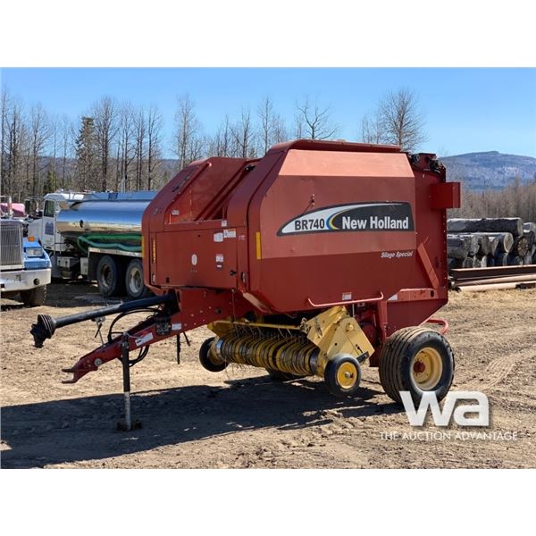 2005 NEW HOLLAND BR740 ROUND BALER
