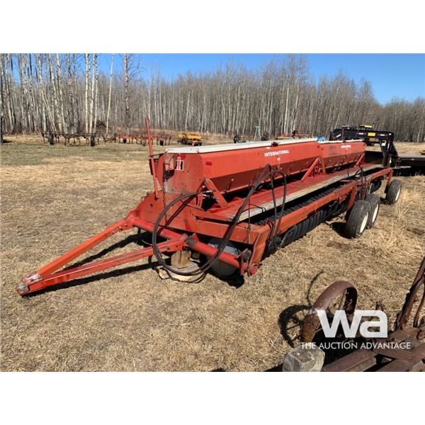 IHC 620 24 FT. GRAIN DRILLS