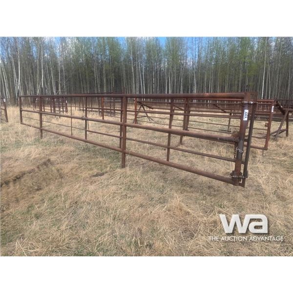 FREESTANDING 5X30 FT. & 14 FT. GATE LIVESTOCK PANE