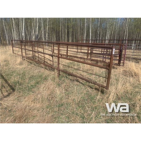 FREESTANDING 5X30 FT. & 14 FT. GATE LIVESTOCK PANE