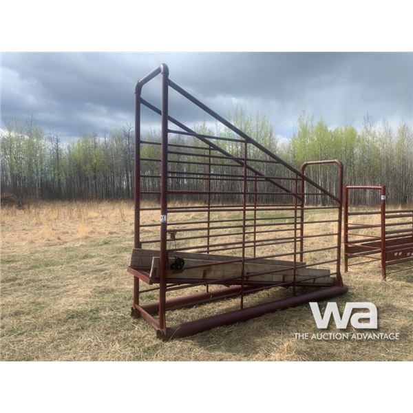 STEEL LIVESTOCK LOADING CHUTE