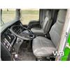 Image 6 : 2013 KENWORTH T800 TRI-DRIVE TRUCK TRACTOR
