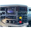 Image 9 : 2019 PETERBILT 567 T/A SLEEPER TRUCK TRACTOR