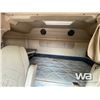 Image 13 : 2004 INTERNATIONAL 9400 T/A SLEEPER TRUCK TRACTOR