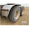 Image 20 : 2004 INTERNATIONAL 9400 T/A SLEEPER TRUCK TRACTOR