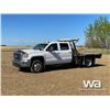 Image 1 : 2018 GMC 3500HD CREW CAB FLATBED TRUCK