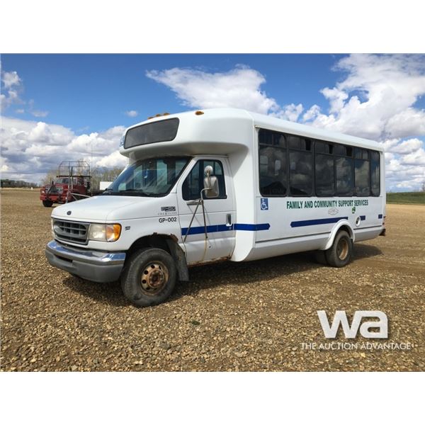 2001 FORD E450 CUTAWAY HANDICAP TRANSPORT