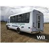 Image 6 : 2001 FORD E450 CUTAWAY HANDICAP TRANSPORT