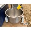 Image 7 : BLAKESLEE B20T COMMERCIAL MIXER/GRINDER