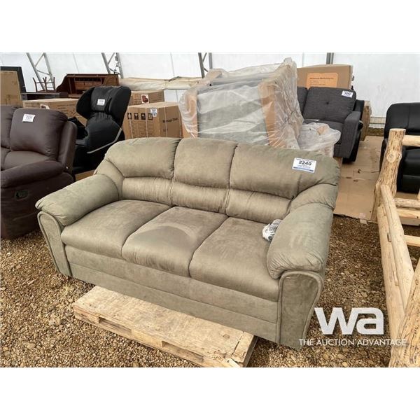 (UNUSED) SOFA, LOVESEAT & CHAIR SET