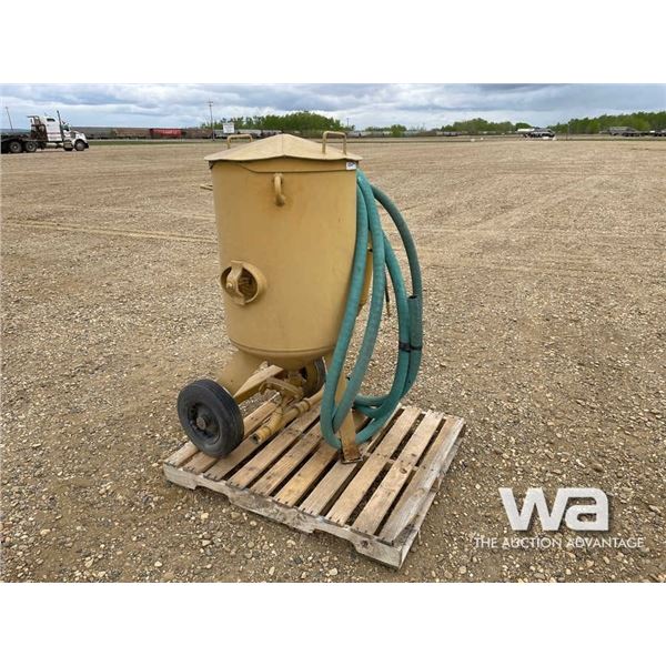SAND BLASTER POT