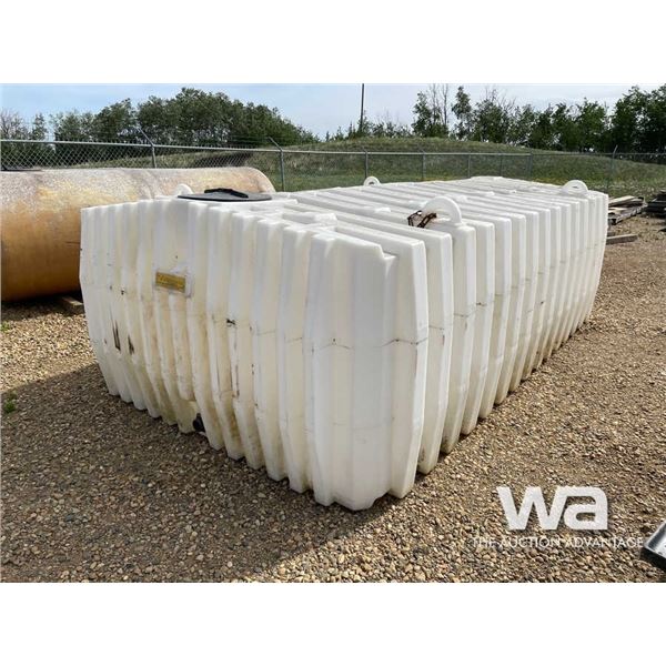 2000 GAL. PLASTIC WATER TANK