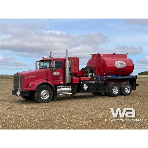 2001 KENWORTH T800B T/A PRESSURE TRUCK
