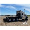 Image 3 : 2013 KENWORTH T800 TRI-DRIVE SLEEPER WINCH TRACTOR