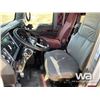 Image 6 : 2013 KENWORTH T800 TRI-DRIVE SLEEPER WINCH TRACTOR