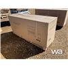 Image 4 : 17 DRAWER TOOL BENCH & CABINET