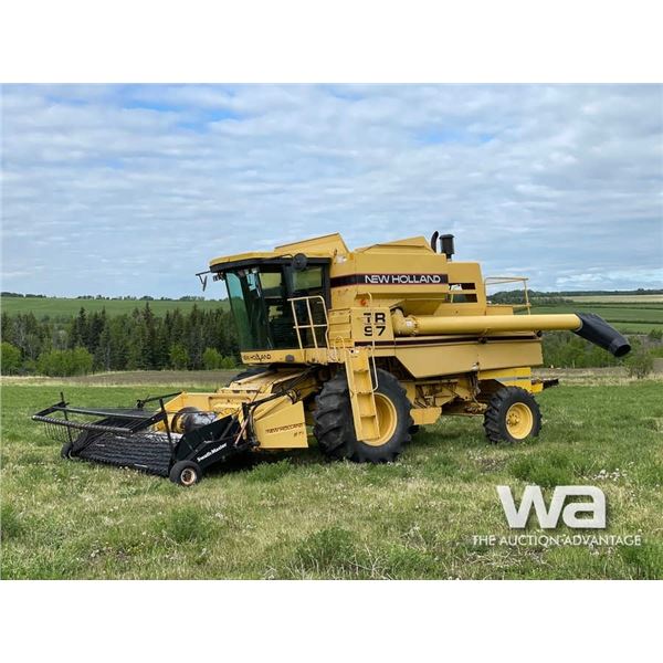 1995 NEW HOLLAND TR97 COMBINE