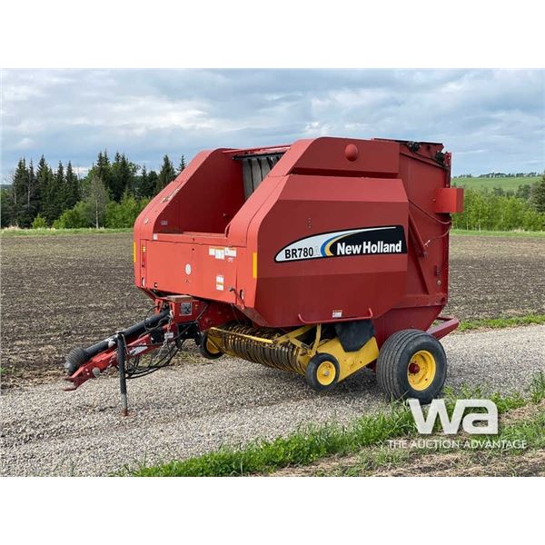 2007 NEW HOLLAND BR780A ROUND BALER