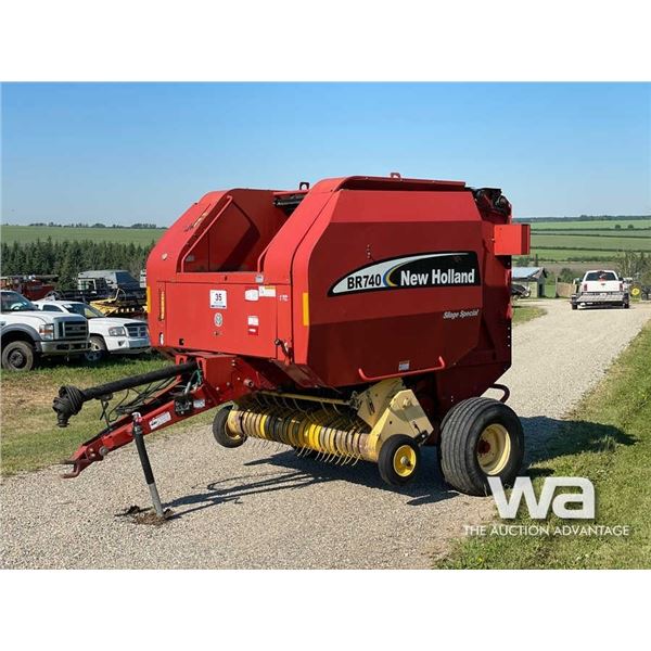 2005 NEW HOLLAND BR740 ROUND BALER