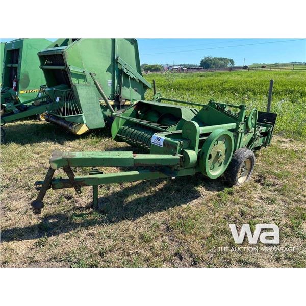 JOHN DEERE 14T SQUARE BALER